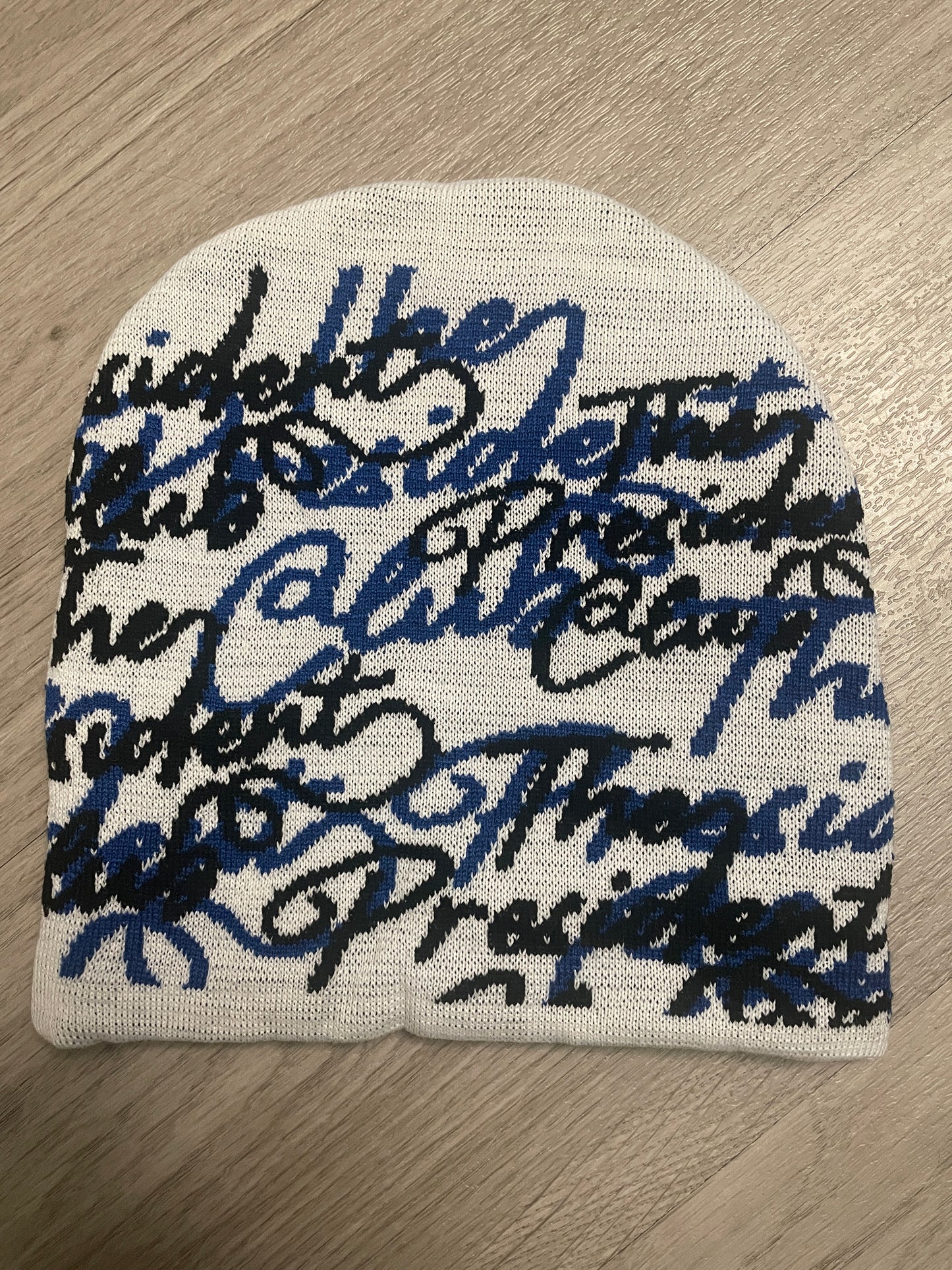 WHITE/BLUE/BLACK ALL OVER BEANIE