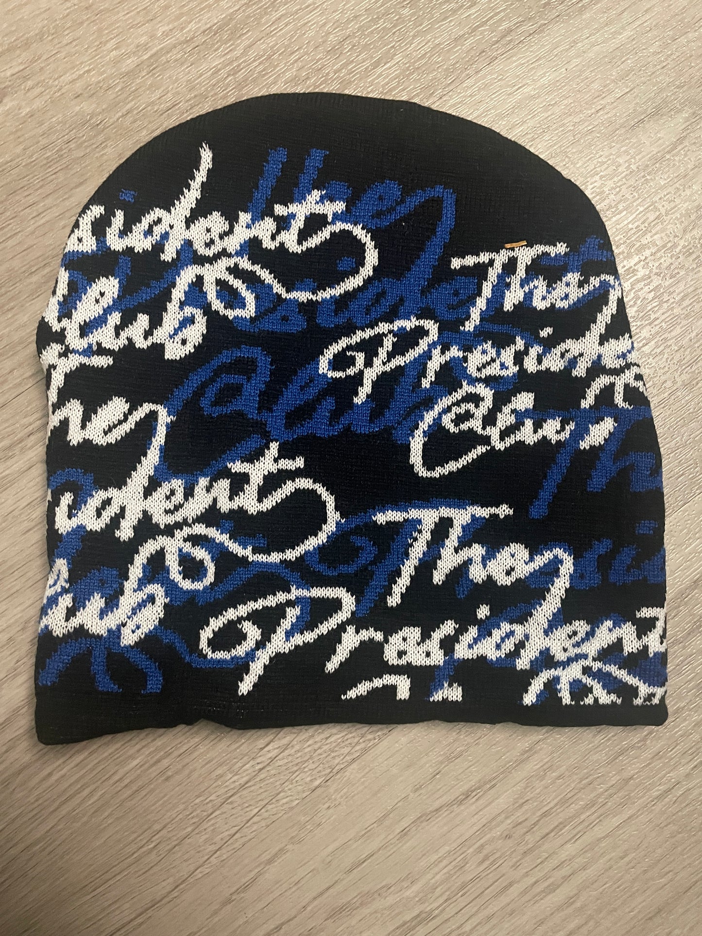 BLACK/BLUE ALL OVER BEANIE