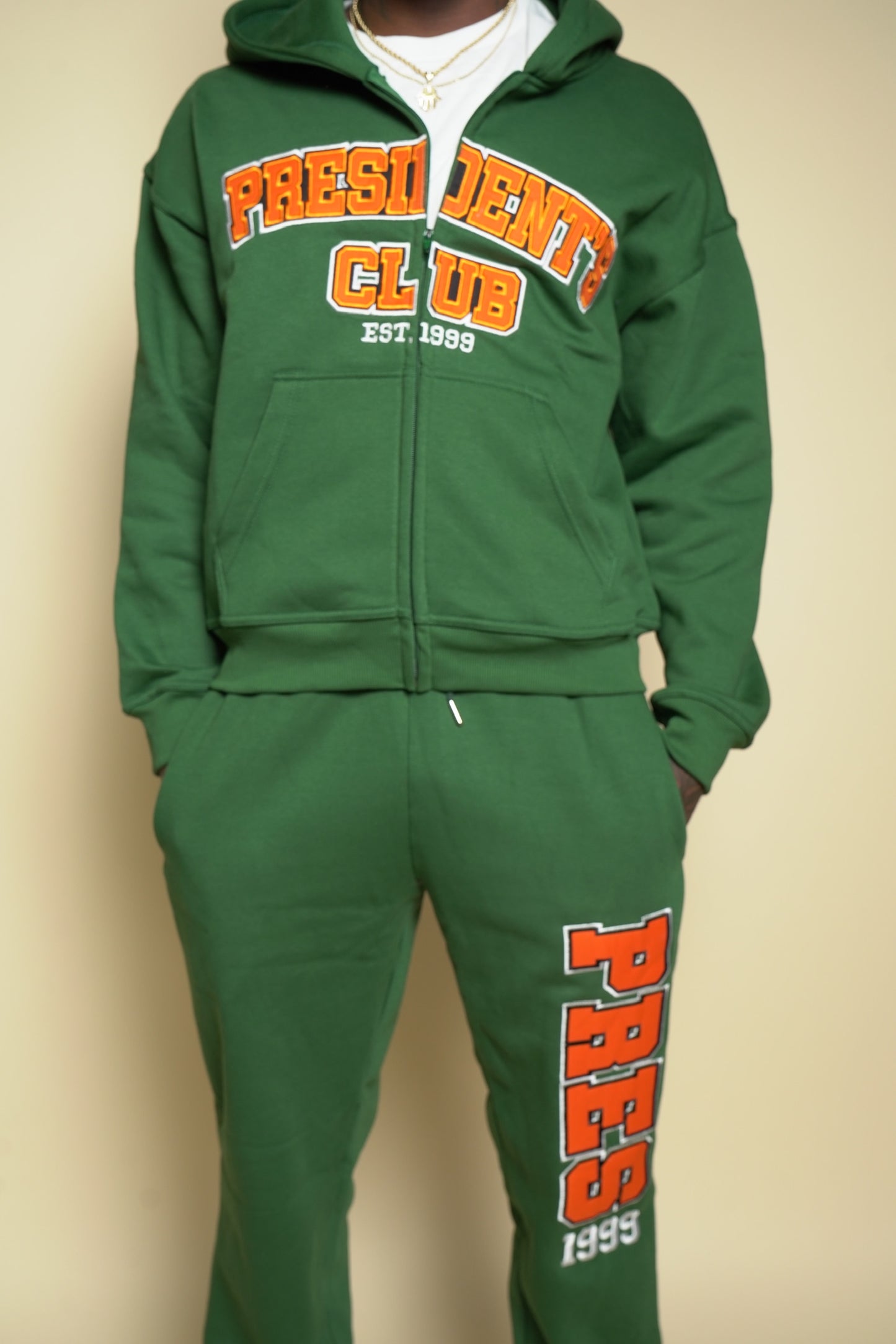 2014 PRESIDENTS CLUB SWEATSUIT (GREEN)