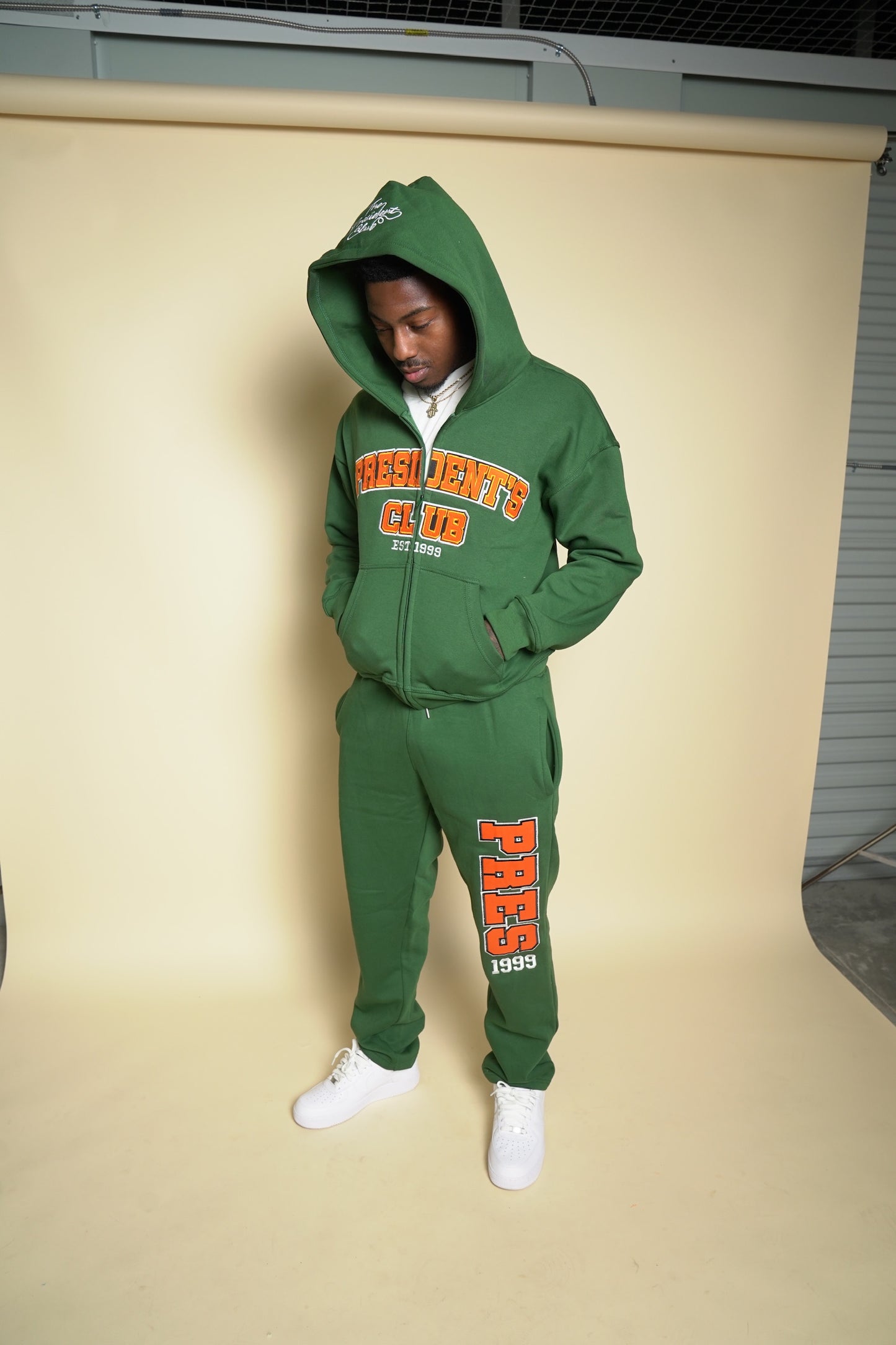 2014 PRESIDENTS CLUB SWEATSUIT (GREEN)